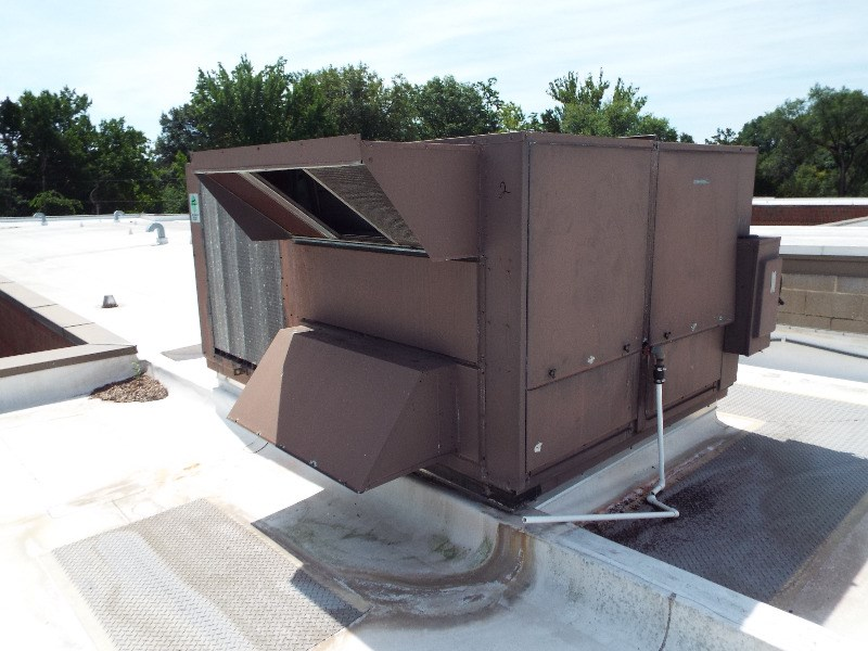 https://www.hvacinvestigators.com/wp-content/uploads/2020/07/Economizer-Vents-2.png